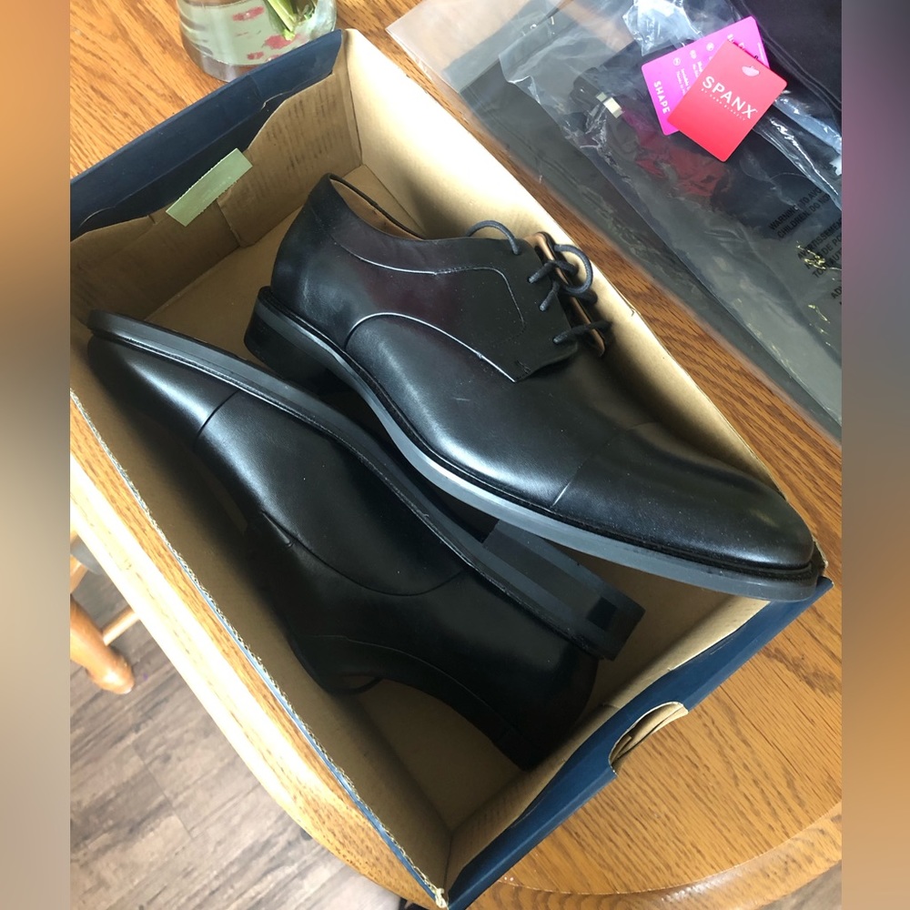 Men’s Cole Haan black dress shoes 10.5